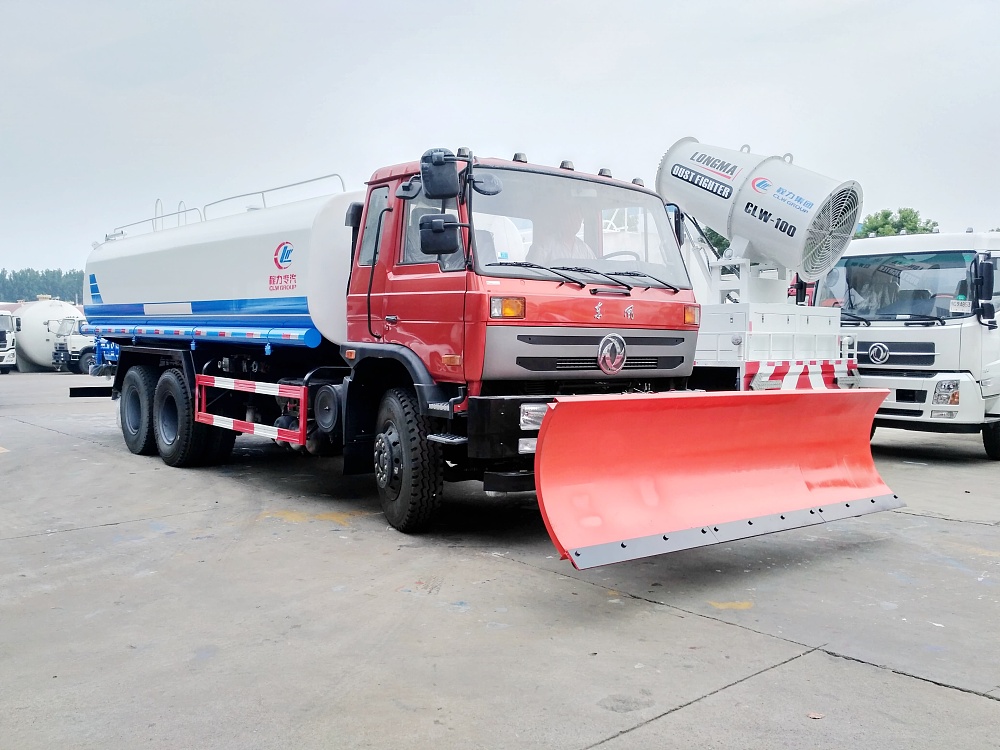 东风后八轮大型洒水除雪车